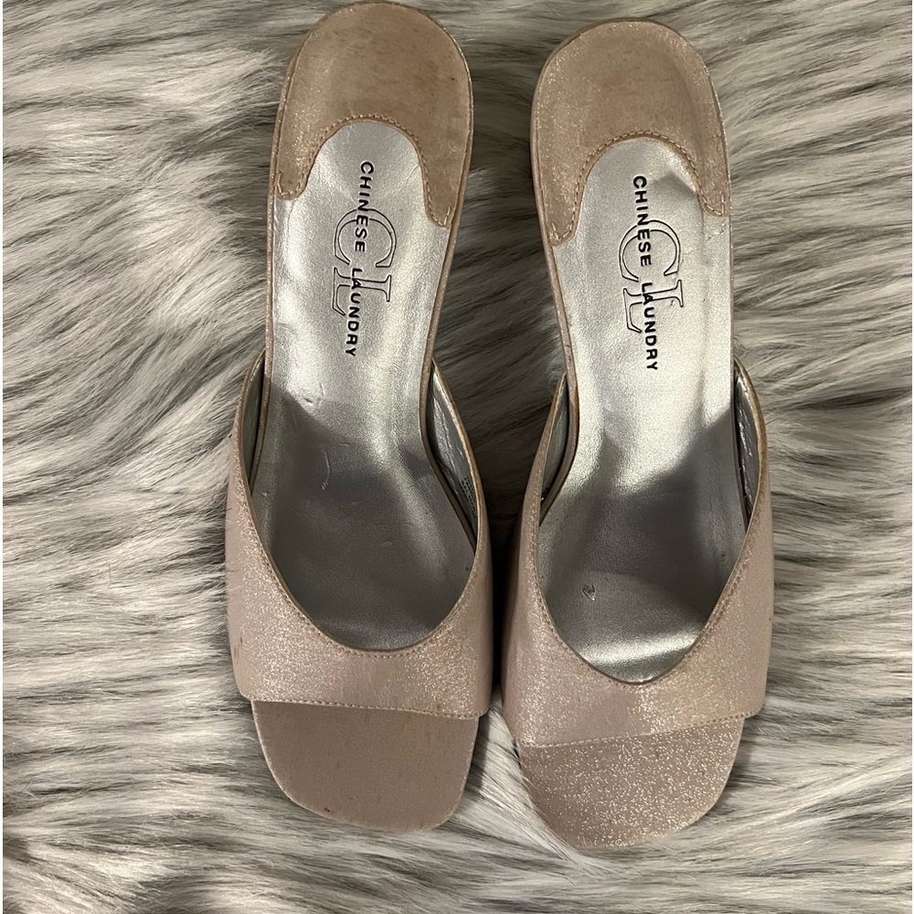 Chinese Laundry Shimmering Fabric Block Heel Sandals - Picture 7 of 9